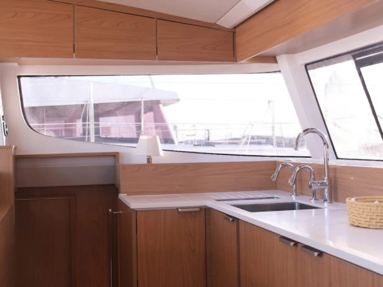 Wynajem łodzi Ajaccio tanio BALI 3.8 CATSMART