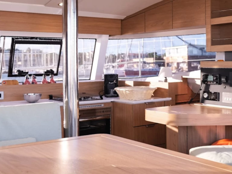 Wynajem Katamaran w Ajaccio - 15 BALI 3.8 CATSMART