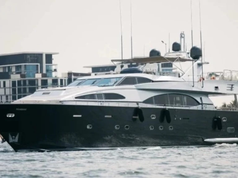Wynajem łodzi Dubai Marina tanio Azimut 100 