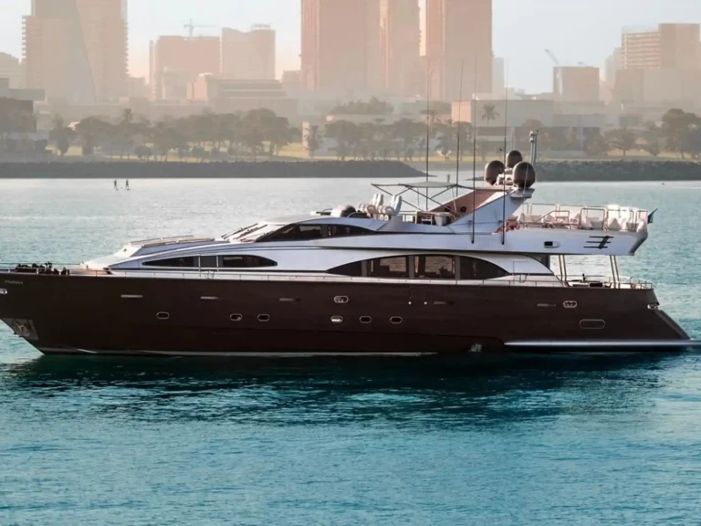 Wynajem łodzi Azimut Azimut 100  w Dubai Marina na SamBoat 