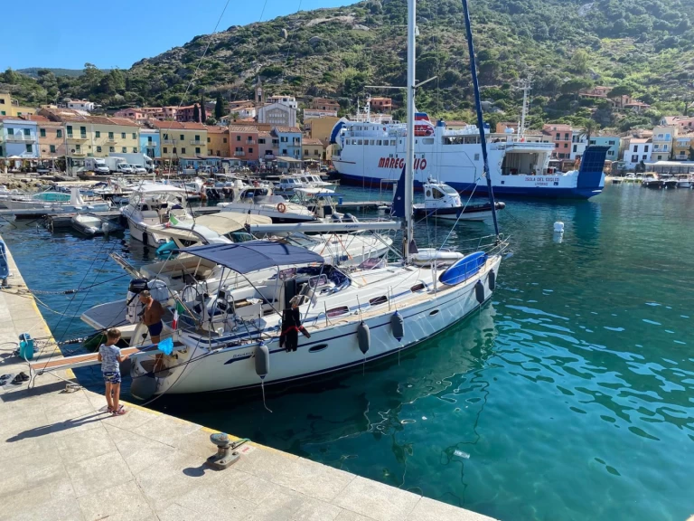 Żaglowiec do wynajmu w San Lorenzo al Mare w najlepszej cenie