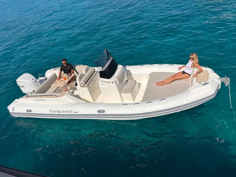 Wynajem w Marine de Sant'Ambrogio- Capelli Tempest 800 na SamBoat