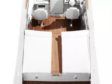 Wynajmij Frauscher Frauscher 1017 GT w Kaštela