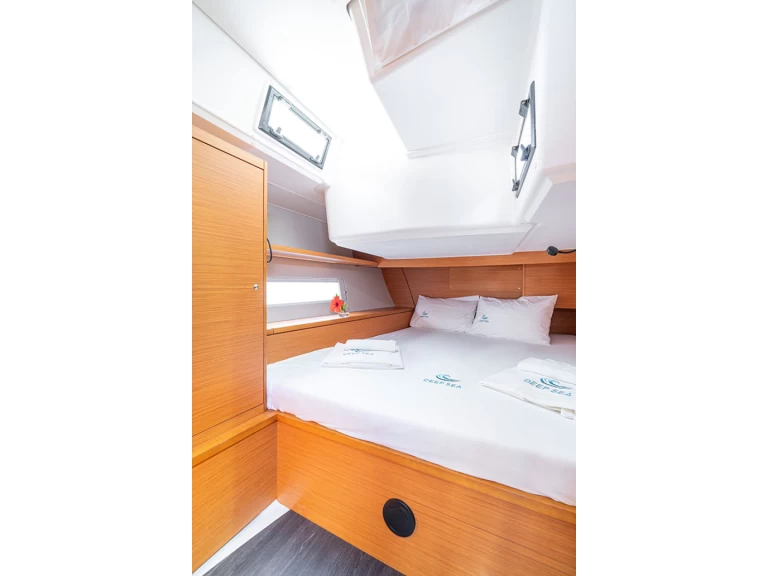 Wynajem łodzi Goecek tanio Dufour 470