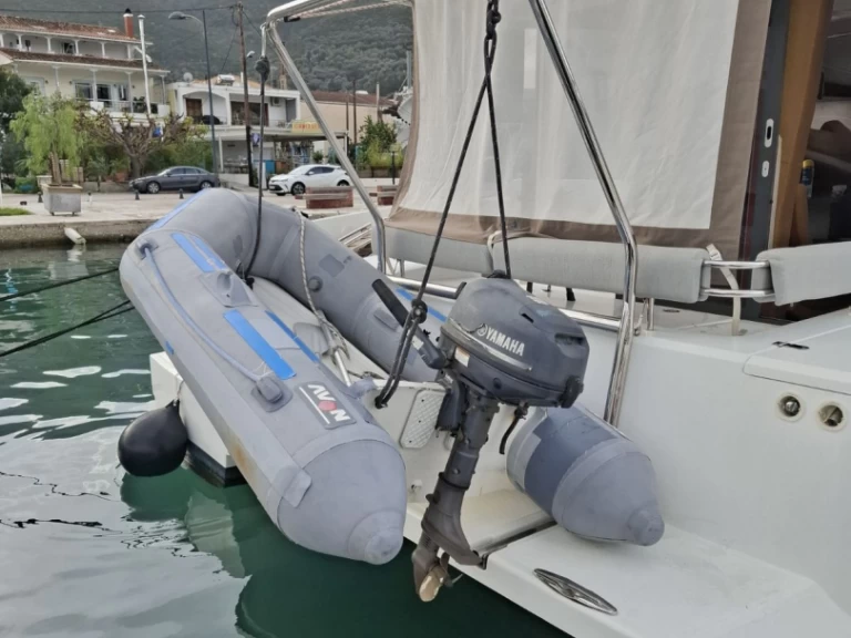 Wynajem Katamaran Bali z patentem 