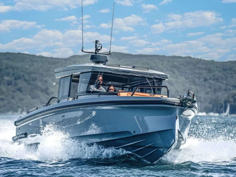 Wynajem łodzi Axopar Axopar 37 XC Cross Cabin w Mykonos (City) na SamBoat 