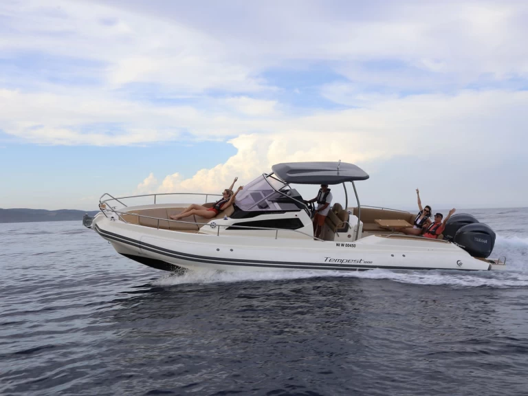 Wynajem w Marine de Sant'Ambrogio- Capelli Tempest 1000 WA na SamBoat