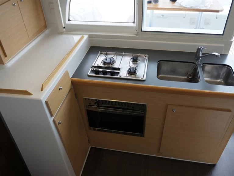 Katamaran do wynajmu w Gouvia w najlepszej cenie