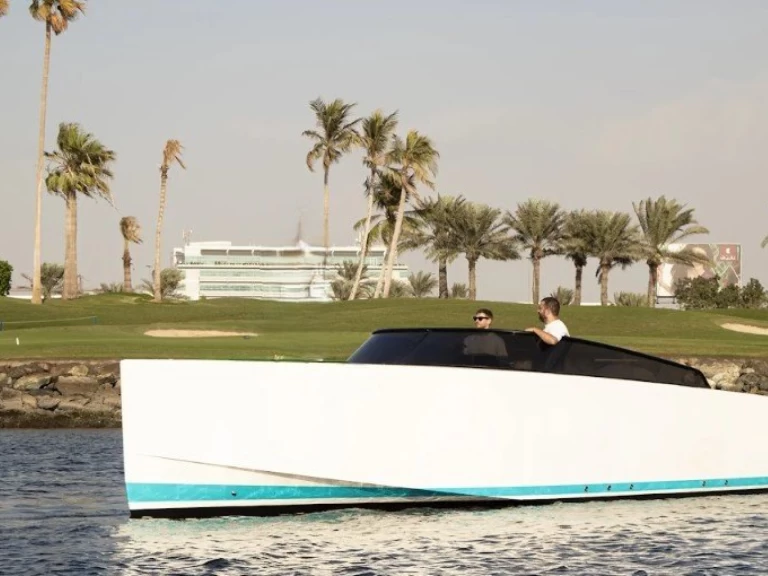 Wynajmij Luksusowy jacht z lub bez skippera VanDutch w Dubai Marina