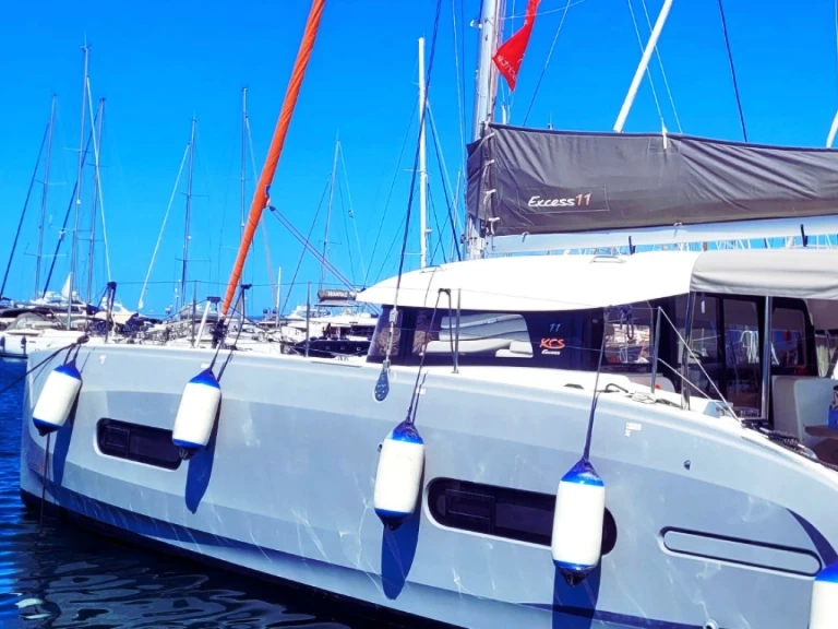 Wynajem łodzi Kos tanio Excess 11