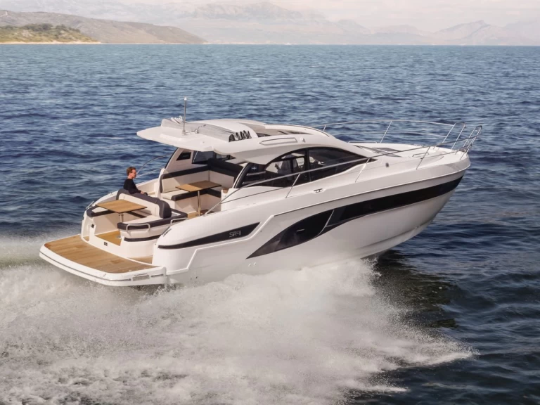 Wynajmij Bavaria Bavaria SR41 w Trogir