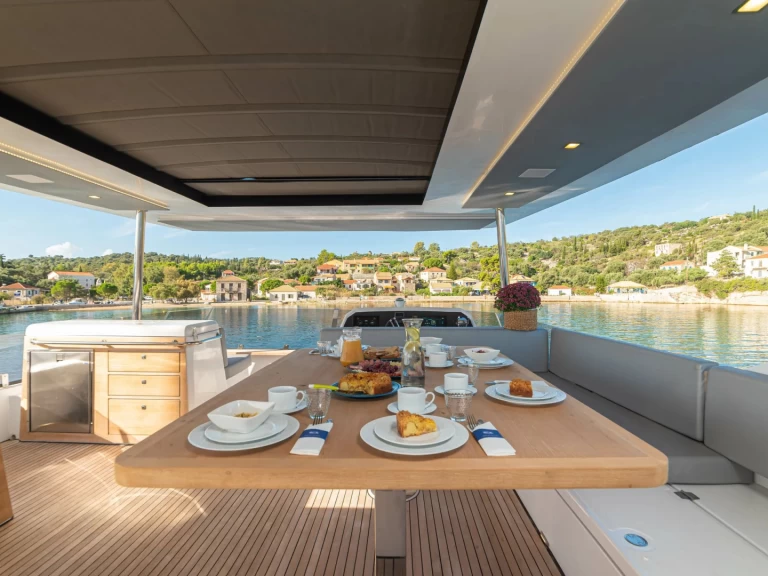 Wynajem w Alimos- Aventura Aventura 50 - 4 + 1 cab. na SamBoat