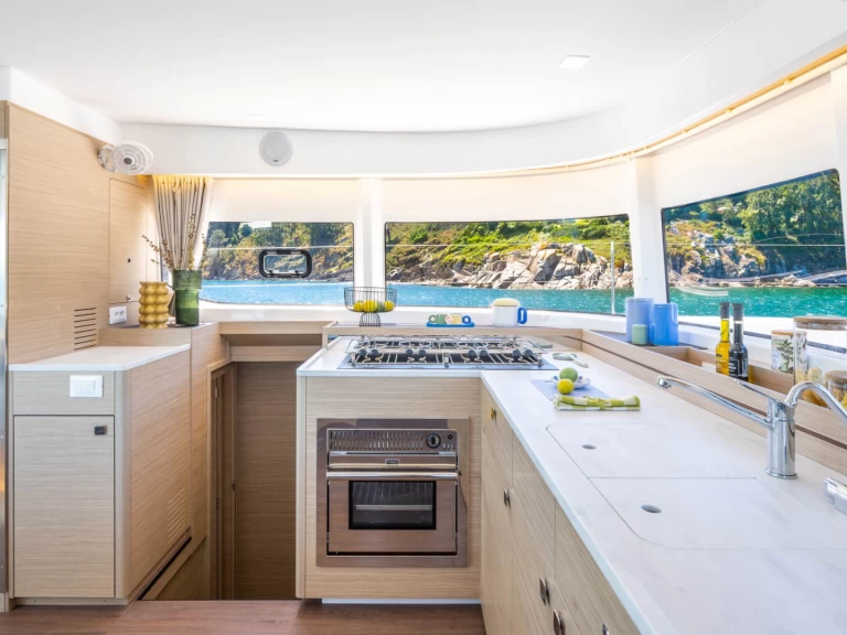 Wynajem Katamaran w Lavrio - Lagoon Lagoon 43