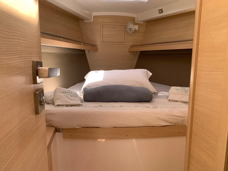 Wynajem Żaglowiec Delta Yachts z patentem 