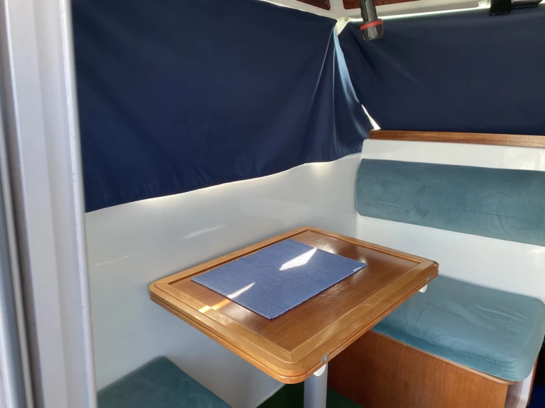 Wynajmij Motorówka z lub bez skippera Jeanneau w La Rochelle