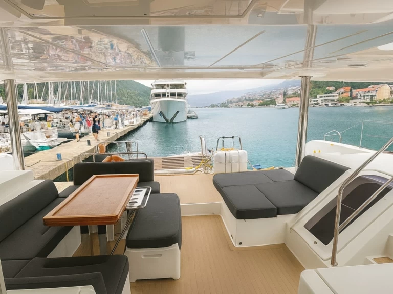 Wynajem łodzi Skiathos tanio Lagoon 52[G]