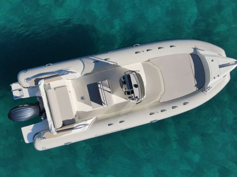 Wynajem w Marine de Sant'Ambrogio- Capelli Tempest 700 luxe  na SamBoat