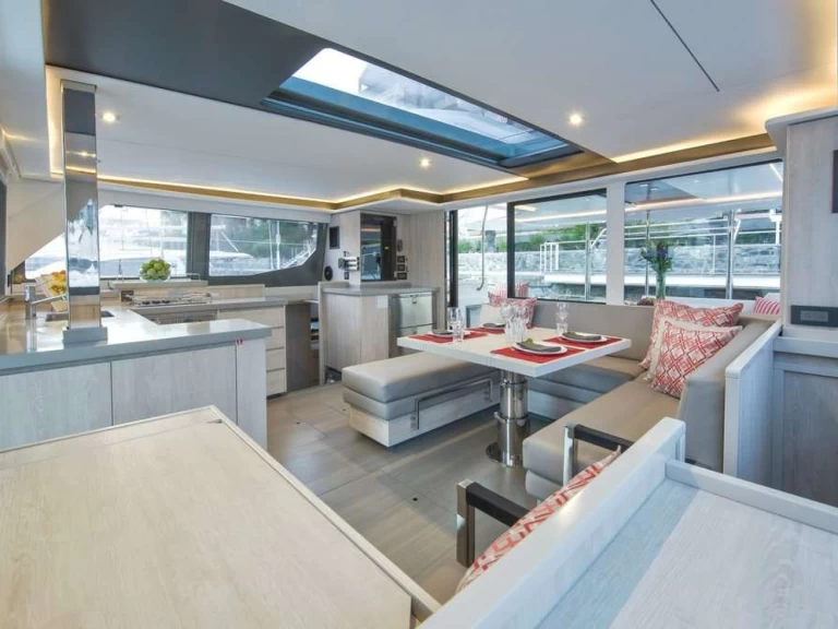 Wynajem Katamaran w Belize City - Leopard Nice Aft Too