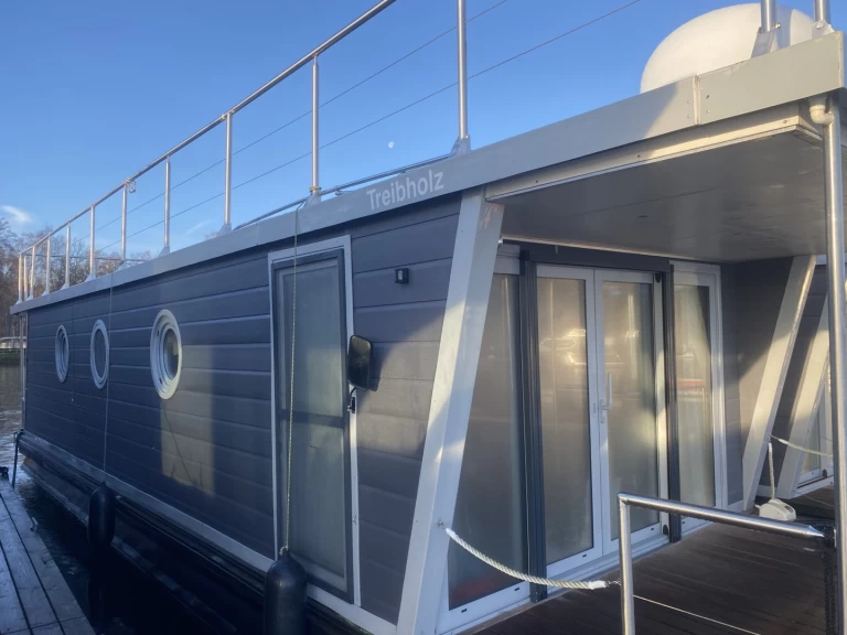 Wynajem łodzi Waren (Müritz) tanio Woma D13 - Standard