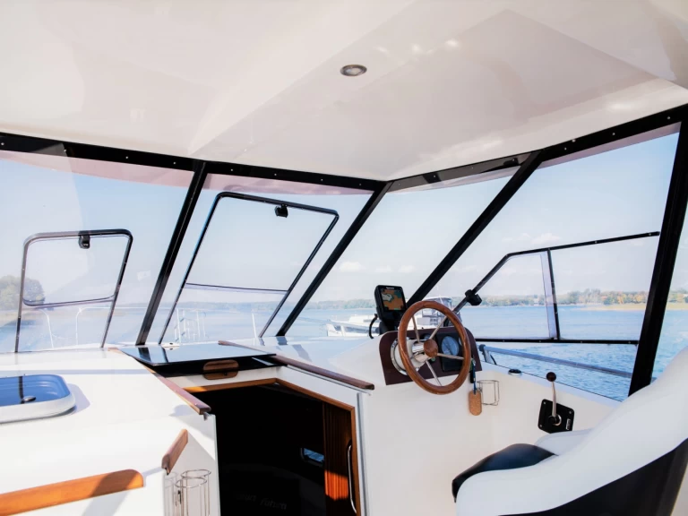 Wynajem łodzi Futura 860 w Ogonki na SamBoat 