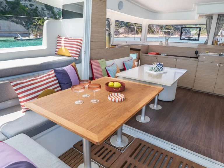 Katamaran do wynajmu w Capo d'Orlando w najlepszej cenie