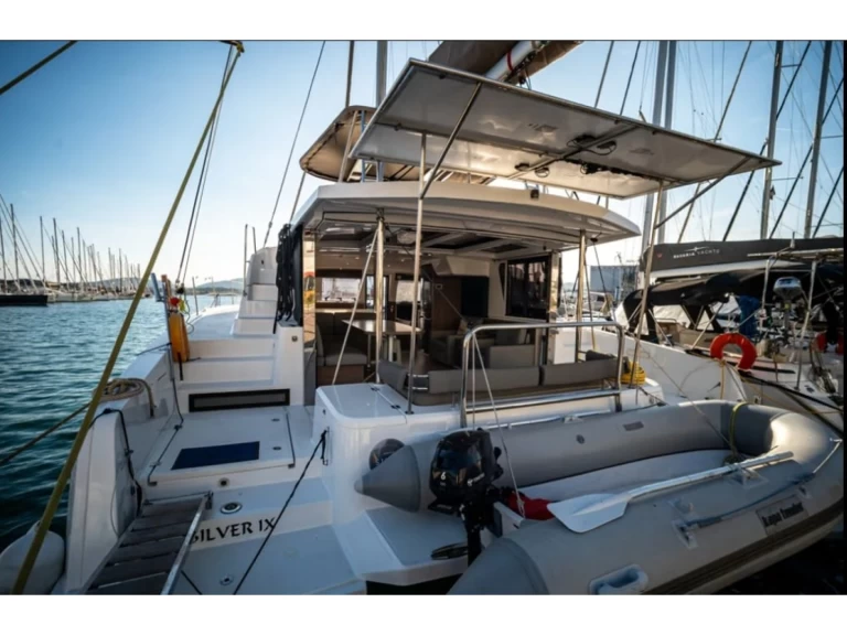 Wynajem Katamaran Bali z patentem 