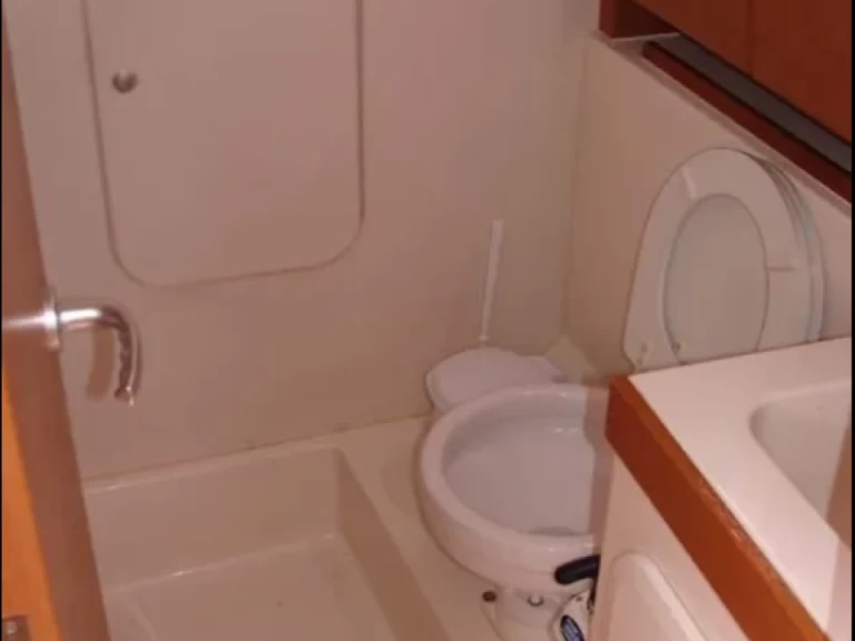 Wynajem Żaglowiec Hanse z patentem 