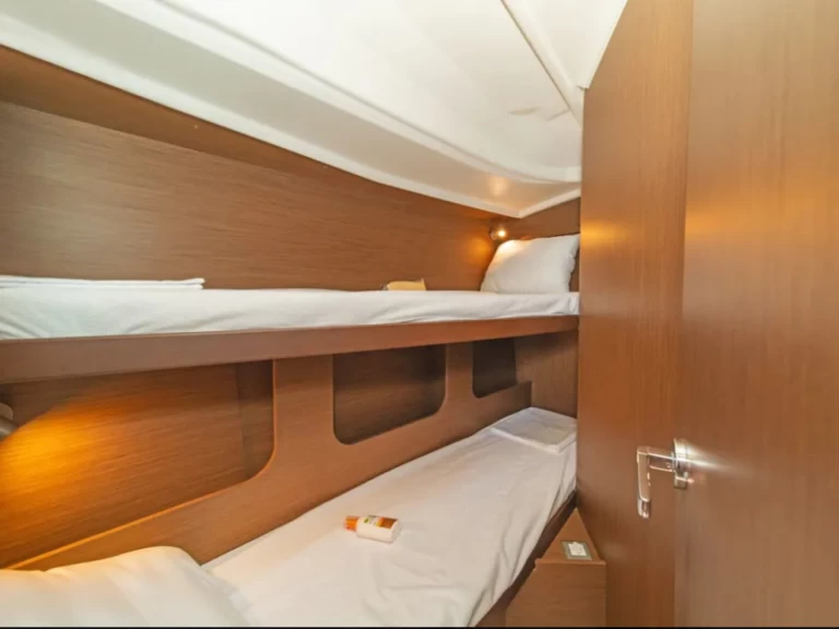 Wynajem łodzi Alimos tanio Oceanis 40.1