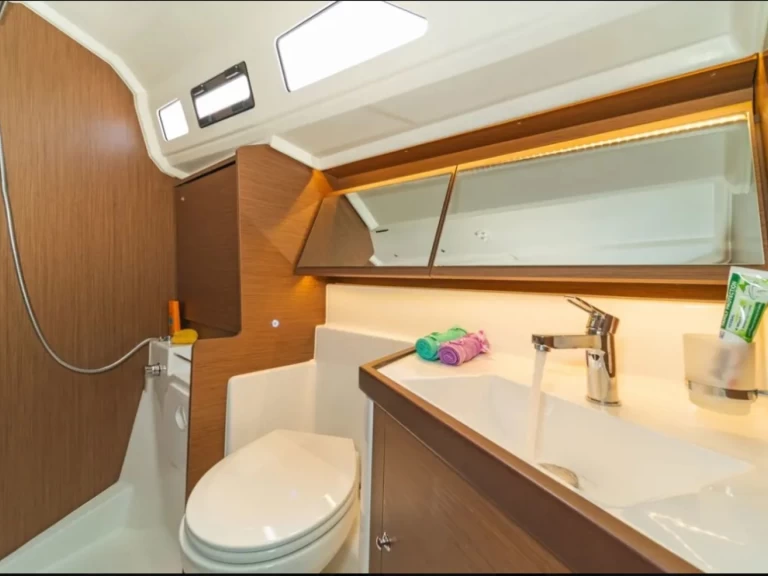 Wynajem Żaglowiec w Alimos - Bénéteau Oceanis 40.1