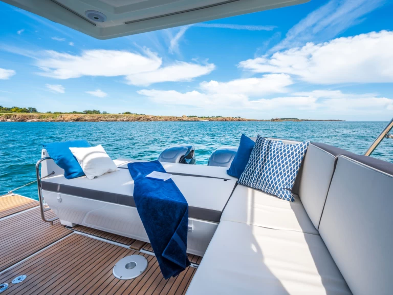 Wynajmij Motorówka z lub bez skippera Bénéteau w Biograd na Moru