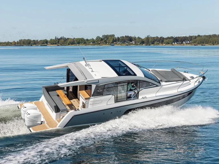 Wynajmij Motorówka z lub bez skippera Sealine w Biograd na Moru