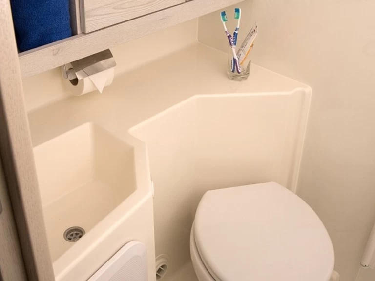 Wynajem łodzi Premier Horizon 4 w Portiragnes na SamBoat 