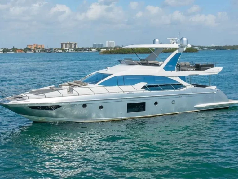 Wynajmij Luksusowy jacht z lub bez skippera Azimut w Bahamy