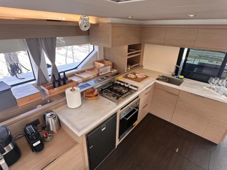 Wynajmij Lagoon Lagoon 55 w Le Marin