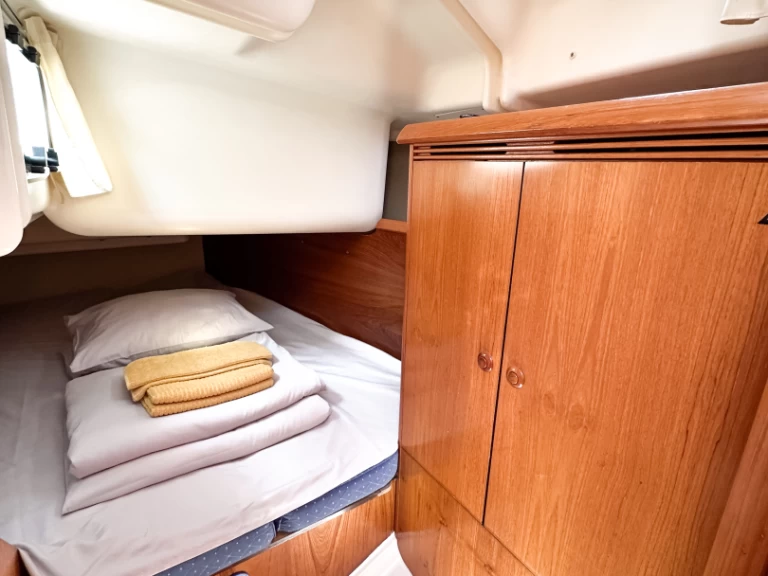 Żaglowiec do wynajmu w Tivat w najlepszej cenie