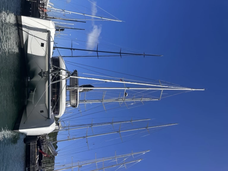 Wynajmij Katamaran z lub bez skippera Lagoon w Antigua Island