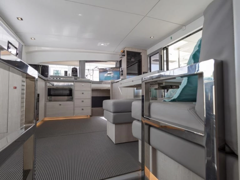 Wynajmij Leopard Leopard 43 Power Cat Full Equipe w Aalsmeer