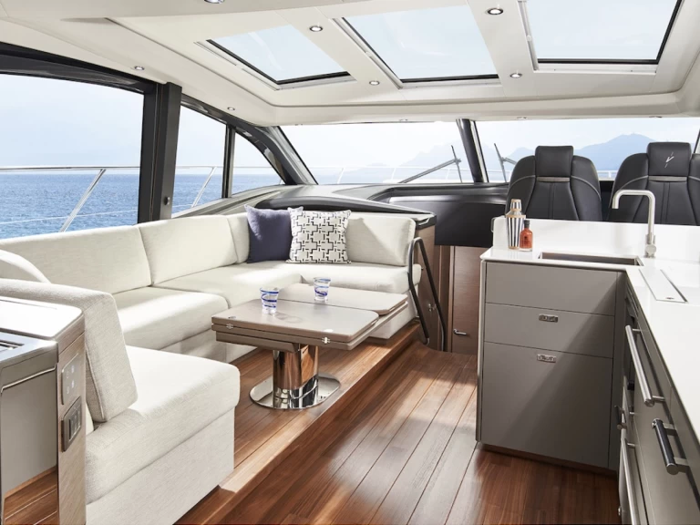 Wynajem łodzi Port de Saint Tropez tanio Princess V55