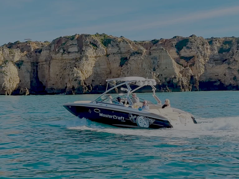 Wynajem Motorówka Mastercraft z patentem 