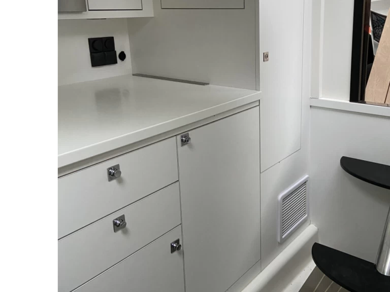 Wynajem łodzi Port de Saint Tropez tanio VanDutch 40