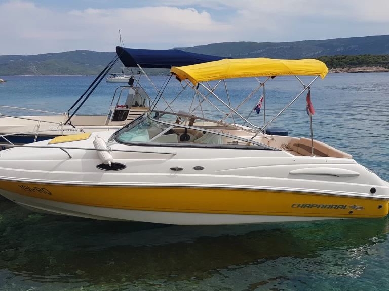 Wynajem łodzi Chaparral 215 ssi w Split na SamBoat 