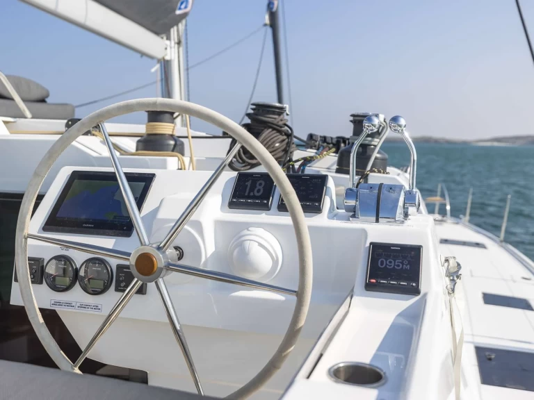 Wynajmij Katamaran z lub bez skippera Fountaine Pajot w Belize City