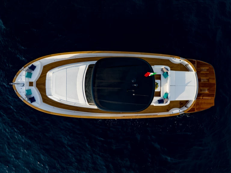 Wynajmij Apreamare Gozzo 45  w Port de Saint Tropez