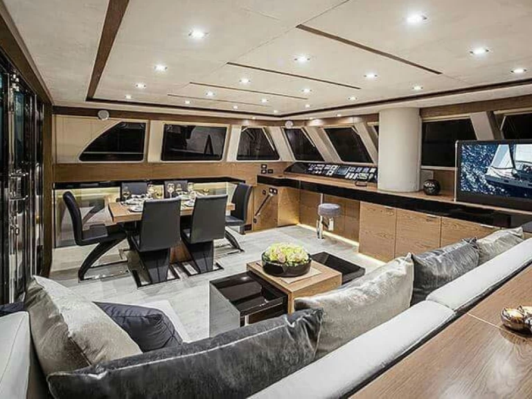 Wynajem Katamaran Sunreef z patentem 