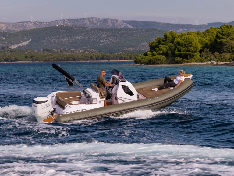Wynajmij Łódż półsztywna z lub bez skippera Italboats w Sibenik