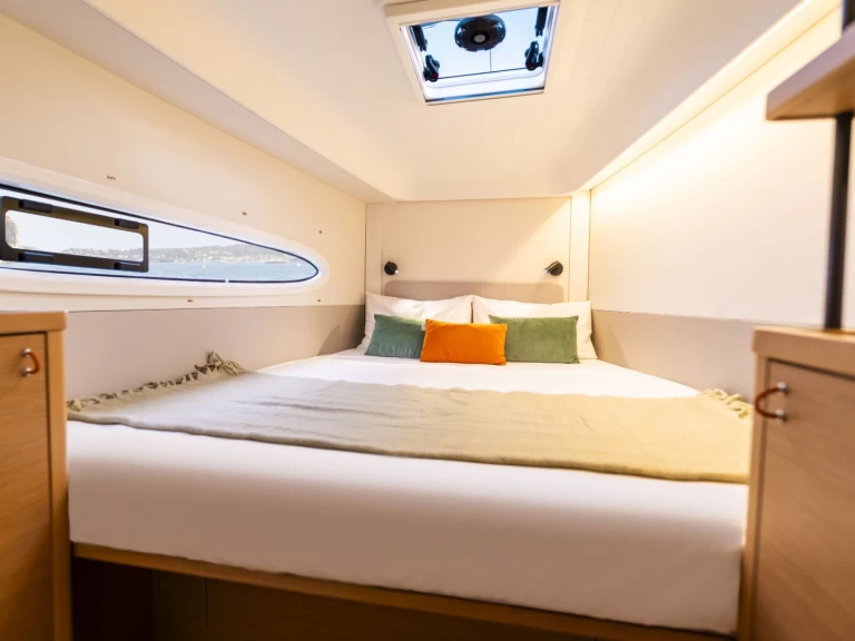 Katamaran do wynajmu w Alimos w najlepszej cenie