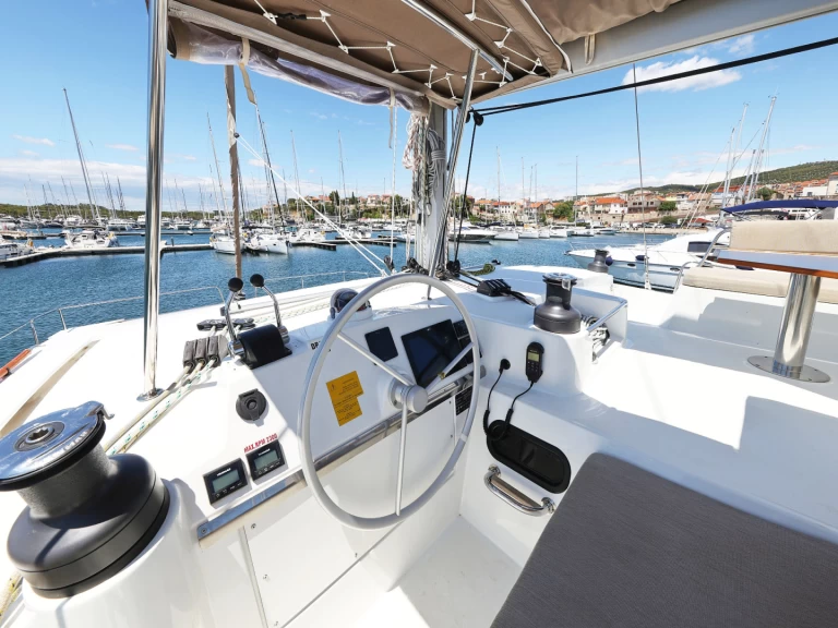 Wynajem Katamaran w Sibenik - Bali Bali 4.4