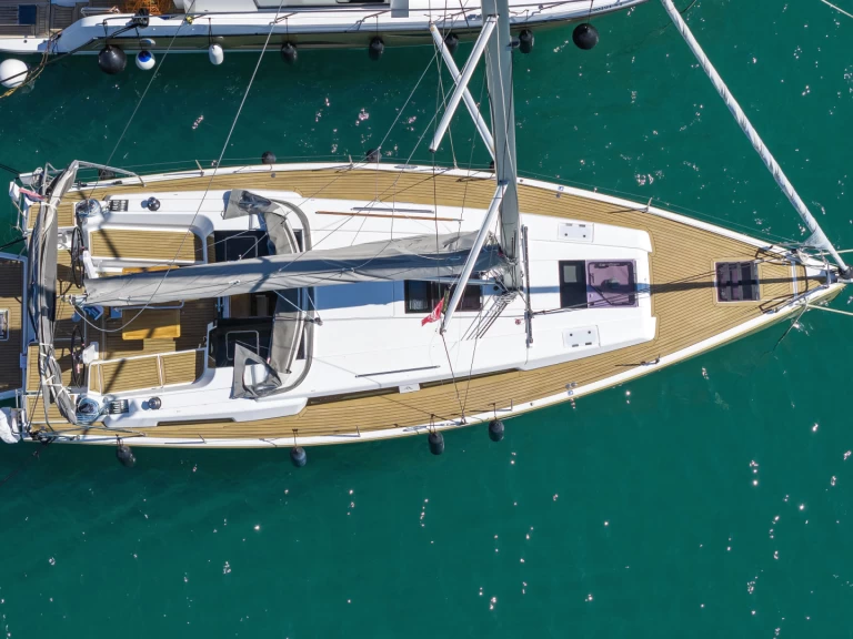 Wynajem Żaglowiec Hanse z patentem 