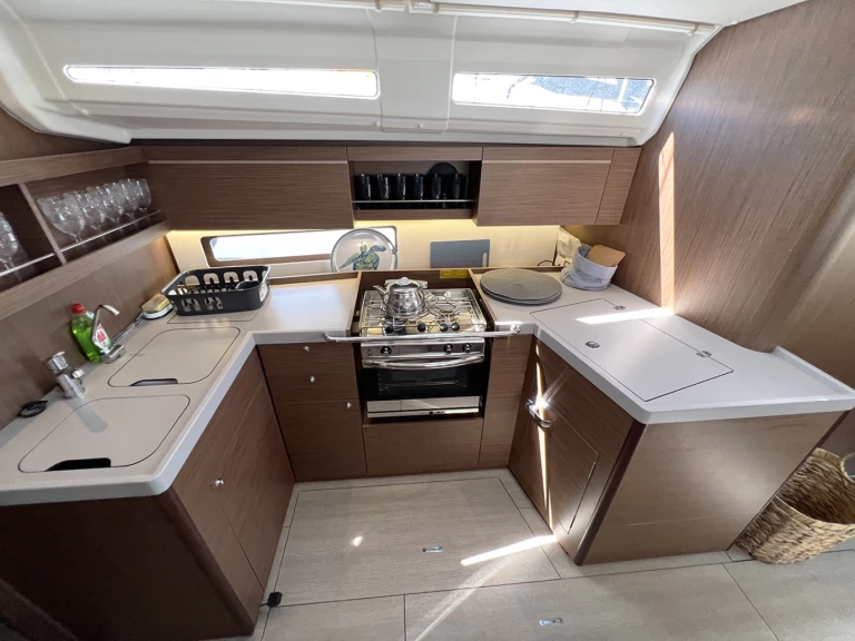 Wynajem łodzi Alimos tanio Oceanis 40.1