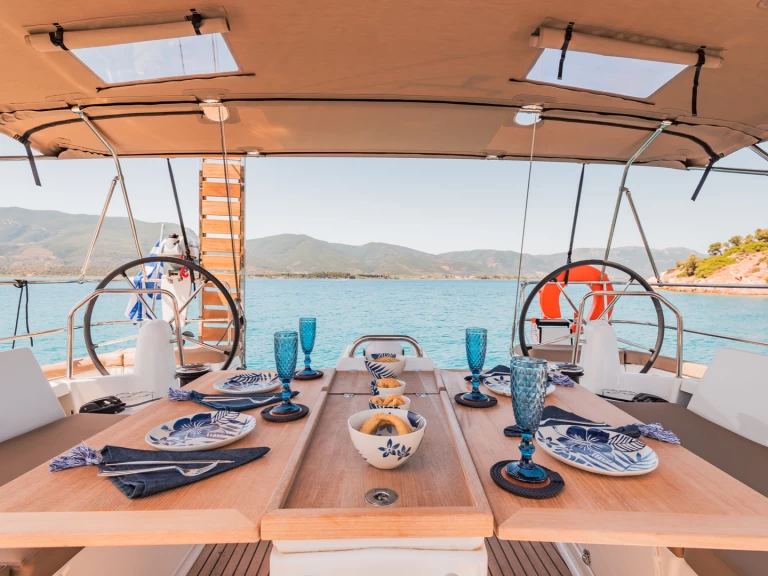 Wynajmij Jeanneau Sun Odyssey 490[G] w Alimos